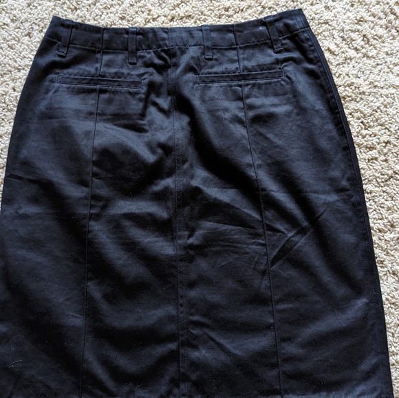 Black skirt size 8 - Picture 2 of 3